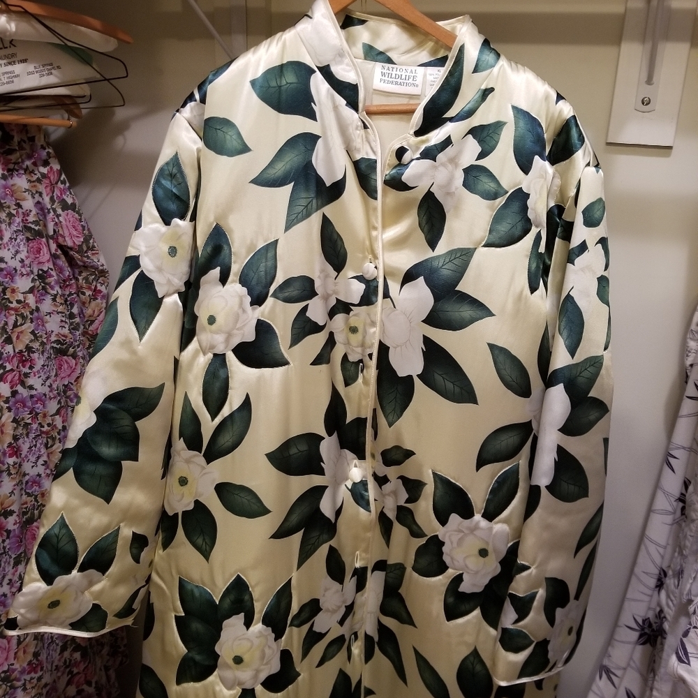National Wildlife gorgeous robe